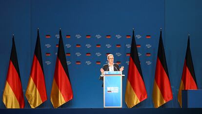 Alice Weidel, colíder de Alternativa para Alemania, durante una intervención en el congreso de su partido este domingo.