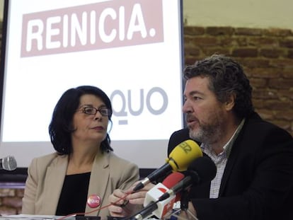 Juan L&oacute;pez de Uralde e In&eacute;s Saban&eacute;s, en la presentaci&oacute;n del lema de campa&ntilde;a de Equo.