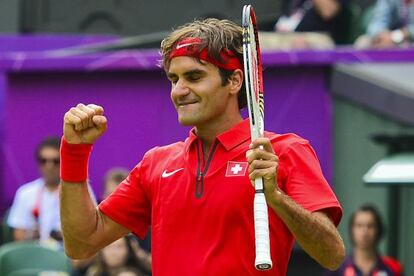 Federer celebra su triunfo ante Falla en primera ronda de los Juegos