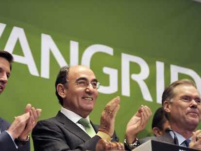 Ignacio Sánchez Galán (centro), en el estreno de Avangrid en la Bolsa de Nueva York en 2016.