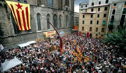 El Fossar de les Moreres, a Barcelona (durant la Diada de l’Onze de Setembre de 2002), espai icònic de l’independentisme majoritàriament d’esquerra. 