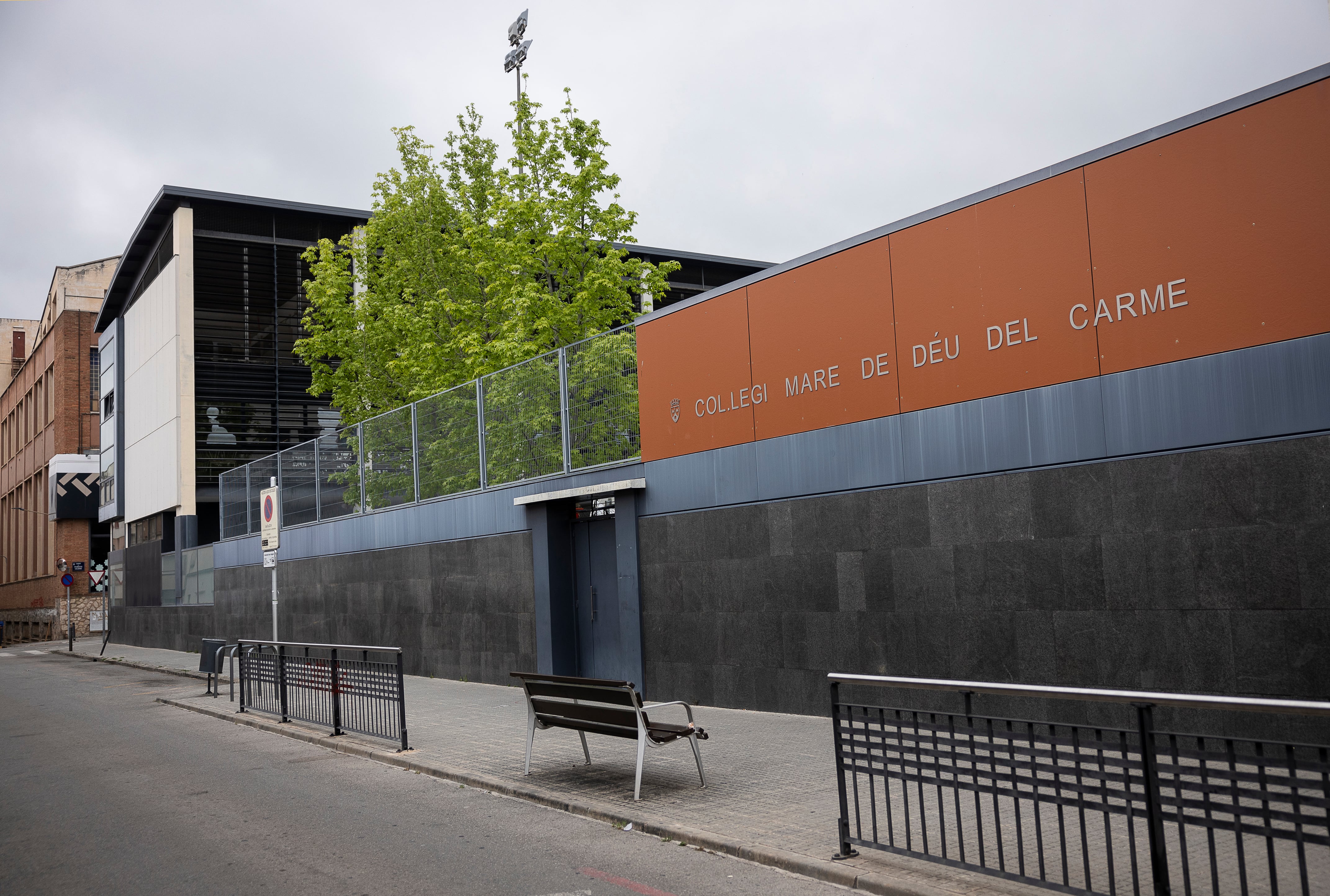 La Generalitat da 15 días a la escuela de Terrassa denunciada por ultra para acreditar la formación del nuevo profesorado