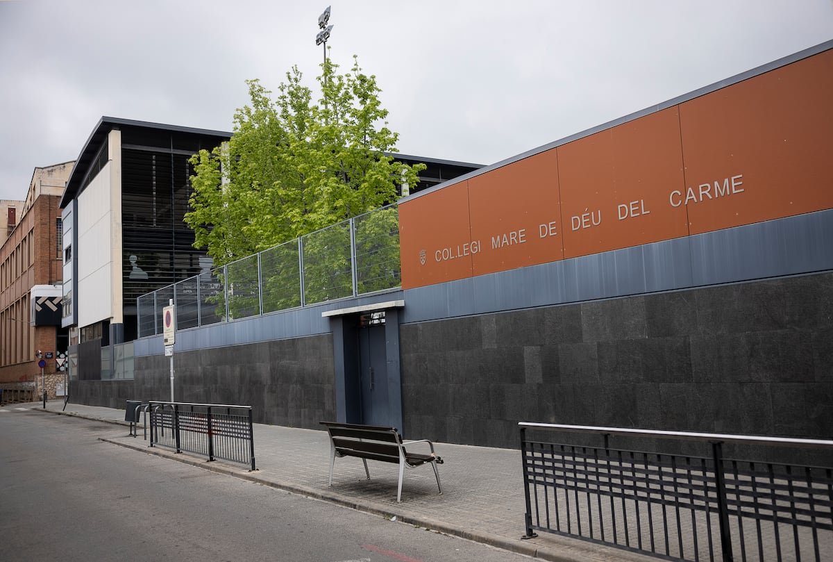 Una comisión busca soluciones para la escuela de Terrassa acusada de ultracatólica sin las familias afectadas