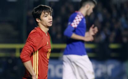 Óliver Torres se lamenta ante Croacia.