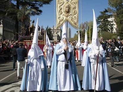 La hermandad de Malasaña celebra el Domingo de Ramos, el año pasado.