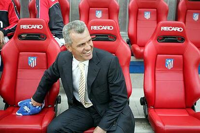 Javier Aguirre, en el banquillo de Osasuna, en el Calderón, en el último partido frente al Atlético.