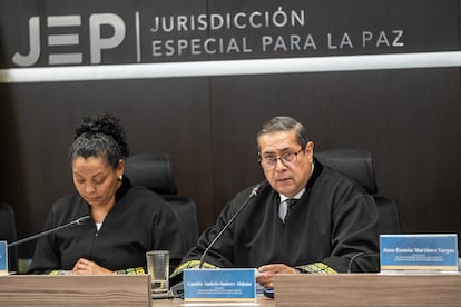 El magistrado Camilo Andrés Suárez durante la lectura de la sentencia.