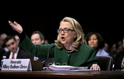23 de enero de 2013. La secretaria de Estado, Hillary Clinton, comparece por primera vez por la investigación del ataque en Bengasi (Libia) en el que murieron el embajador Chris Stevens y otros tres estadounidenses.