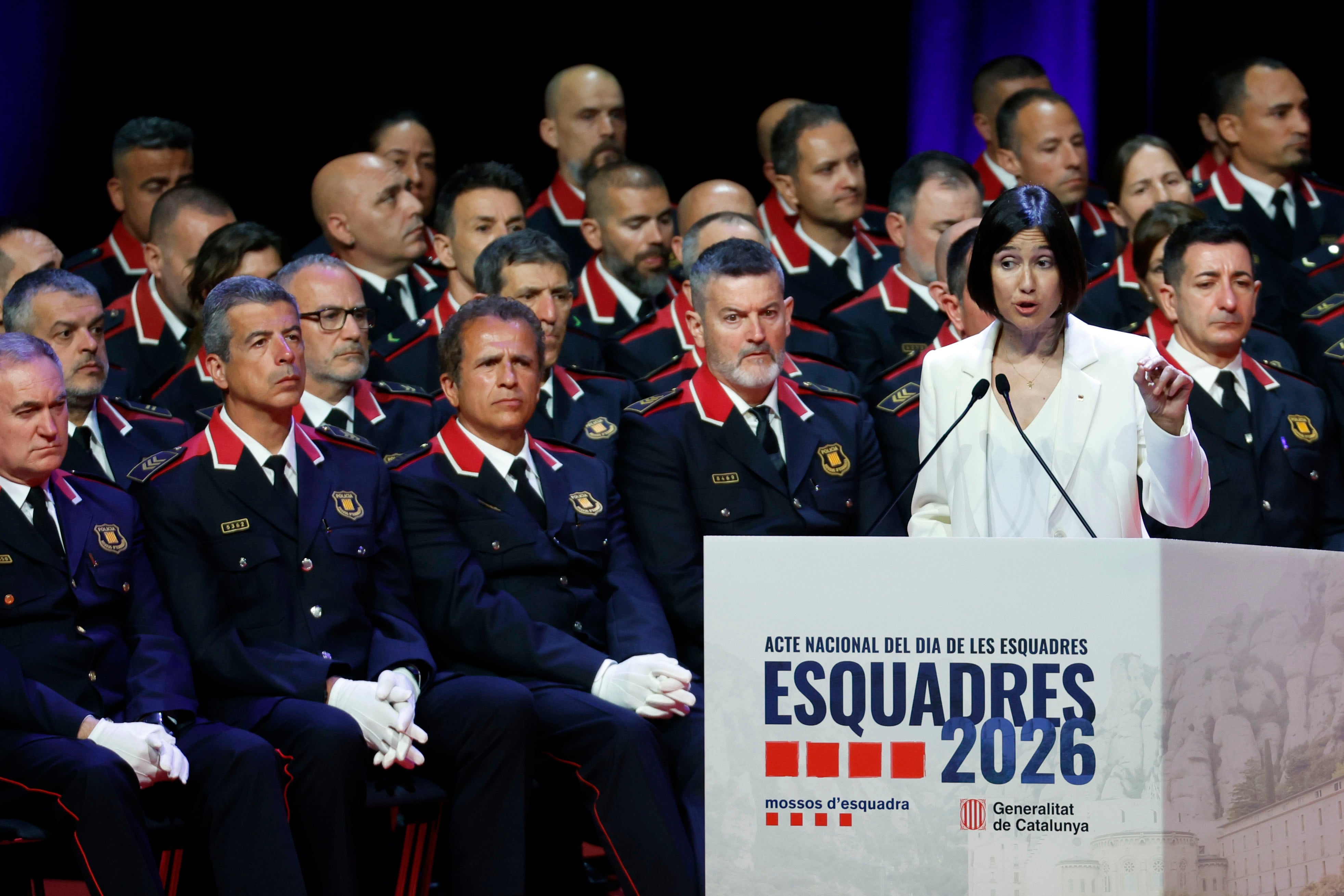 El Govern justifica el despliegue de los ‘mossos’ en los institutos para prevenir la “violencia juvenil”