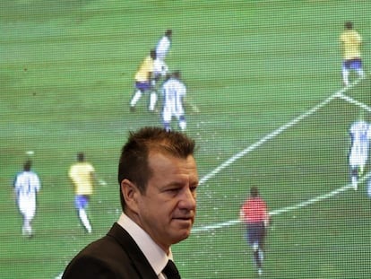 Dunga, na sede da CBF.