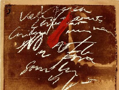 Portada de l’elapé 'Per destruir aquell qui l’ha desert', de 1970, amb l’enèrgica intervenció del pintor Antoni Tàpies. 
