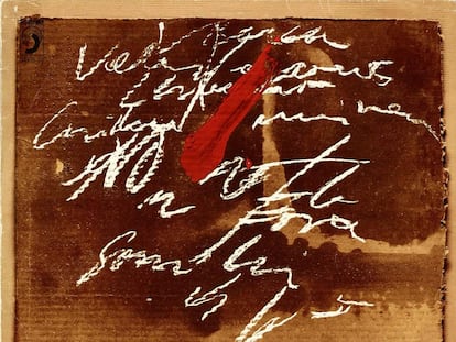 Portada de l’elapé 'Per destruir aquell qui l’ha desert', de 1970, amb l’enèrgica intervenció del pintor Antoni Tàpies. 