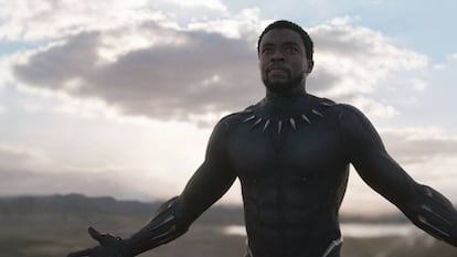 O ator Chadwick Boseman em uma cena de 'Pantera Negra'.