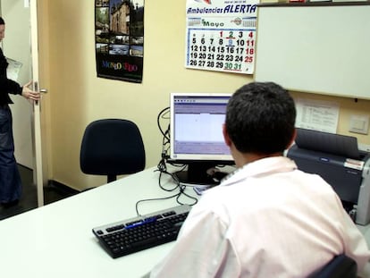 Interior de una consulta médica en el centro de salud Jaime Vera de Coslada. 