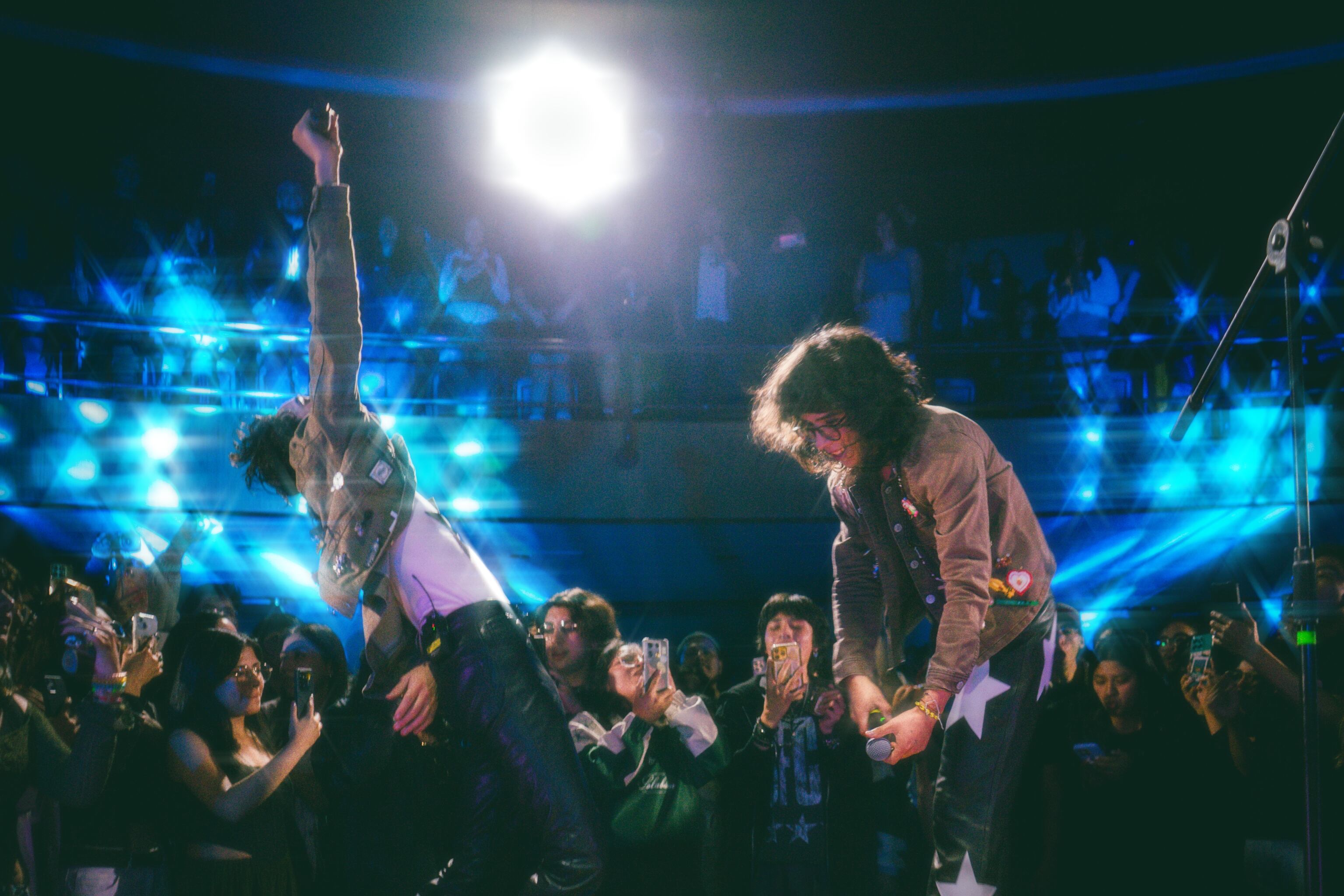 La banda ecuatoriana de rock alternativo Lolabúm durante un concierto, en una imagen cedida por los artistas.