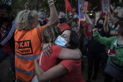 El sindicat de llogaters de Catalunya celebra l'aprovació de la llei que regula els lloguers.
