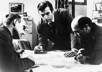 Yves Montand en una escena de 'La guerra ha terminado' (1966), la película dirigida por Alain Resnais con guion de Jorge Semprún. 