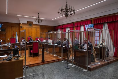 Primera sesión del juicio de la Operación Zamburiña en la Audiencia Provincial de Ourense. EFE/Brais Lorenzo POOL
