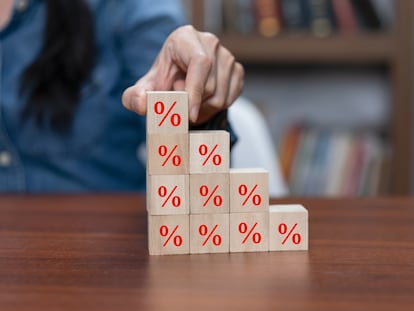 Las emisiones de bonos y los prestamos sindicados estuvieron marcados por las bajadas de tipos de interés en 2024