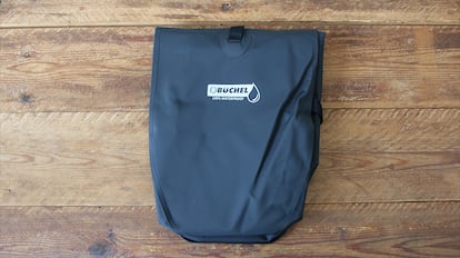 View of the Büchel brand saddlebag.