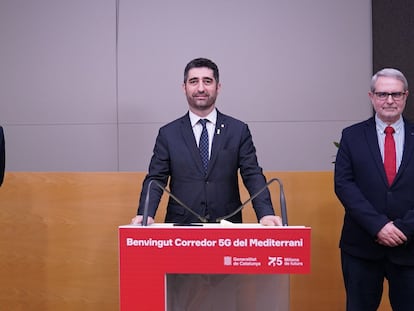 Jordi Puigneró, con Oscar Pallarols (Cellnex) y Ferran Tarradellas (Comisión Europea).