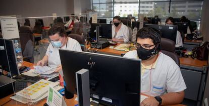 Vista de los trabajadores del grupo multidisciplinar de rastreadores.