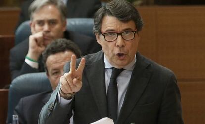 Ignacio González en el pleno de la Asamblea de Madrid.