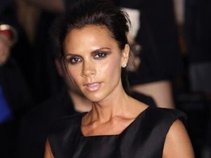 Victoria Beckham no ha empezado en el programa televisivo <i>American Idol </i> con buen pie. "Demacrada" o "loca" son sólo dos de los calificativos con los que los columnistas televisivos de EE UU han descrito a la cantante en su nueva faceta como jurado de nuevos talentos musicales.