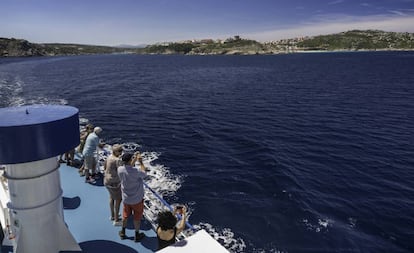 Un ferri frente a Santa Teresa di Gallura, al norte de Cerdeña.