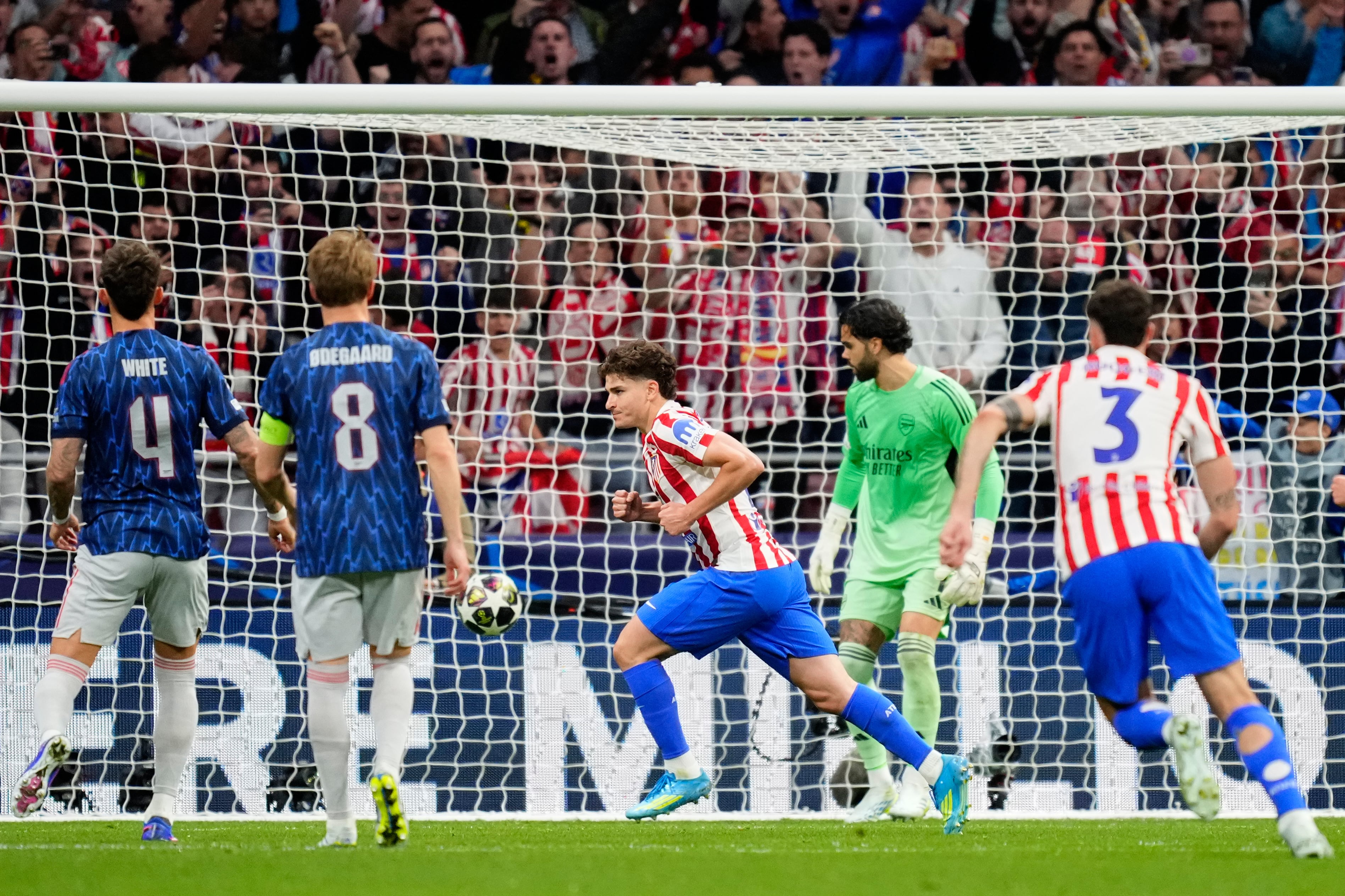 El Atlético deja vivo al Arsenal en el Metropolitano
