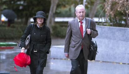 El juez Jos&eacute; Castro ayer a su llegada a la Ciudad de la Justicia de Valencia.