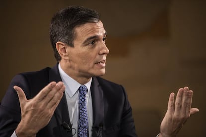 Caretaker Prime Minister Pedro Sánchez, during the interview.