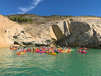 Piragüismo en el Embalse de Iznájar.