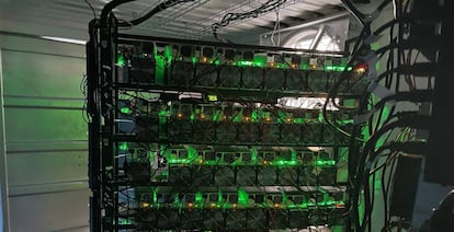 Imagen de un dispositivo de minería de bitcoins en EE UU.