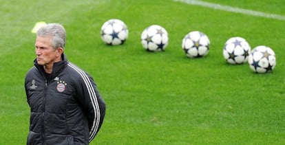 Heynckes dirige el entrenamiento de su equipo en Turín, en la serie de cuartos ante el Juventus.
