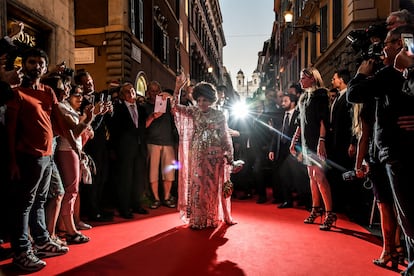 Gina Lollobrigida, actriz. Icono del cine italiano con ‘Pan, amor y fantasía’ y ‘Salomón y la reina de Saba’, entre otras películas, saltó a la fama a mitad del siglo pasado por su belleza y participó en más de 60 filmes. Ella misma decidió alejarse de las pantallas.