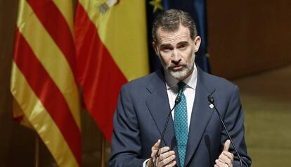 El Rey, durante la ceremonia de entrega de los despachos a la nueva promoción de jueces en Barcelona el pasado lunes.