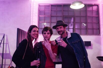 Más invitados: Patricia Olazar , Álvaro Naive y Cayetano López.