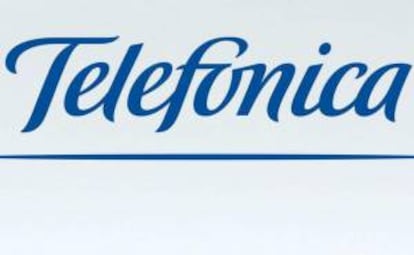 En  2012, Telefónica invirtió 2.300 millones de bolívares (534,9 millones de dólares, 394 millones de euros), lo que permitió a la empresa casi duplicar su capacidad de oferta de datos en Venezuela. EFE/Archivo