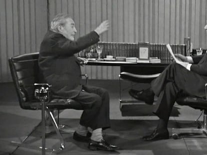 Joaquín Soler Serrano entrevista Josep Pla al programa 'A Fondo' el 1976.