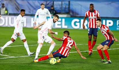 Benzema, en el partido de la primera vuelta contra el Atlético.