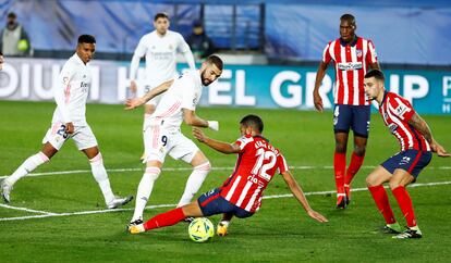 Benzema, en el partido de la primera vuelta contra el Atlético.