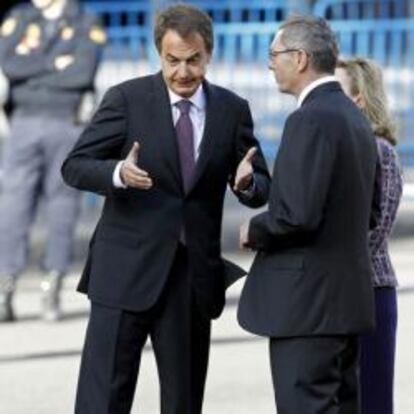 El presidente del Gobierno discute con Alberto Ruiz Gallardón tras la celebración de la Fiesta Nacional