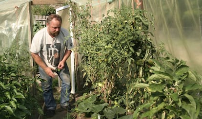 Martin Verfondern, en su invernadero, en septiembre de 2009. 