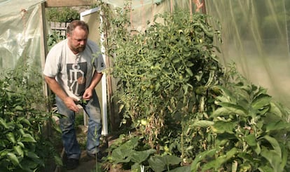 Martin Verfondern, en su invernadero, en septiembre de 2009.