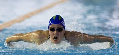 Belmonte en la posta de mariposa de los 400m estilos.