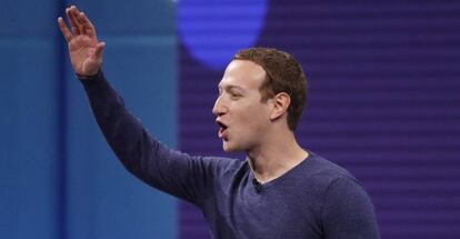 Mark Zuckerberg, consejero delegado de Facebook, en la conferencia de desarrolladores de la red social.