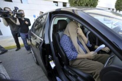 El conductor, en libertad tras declarar ante el juez.