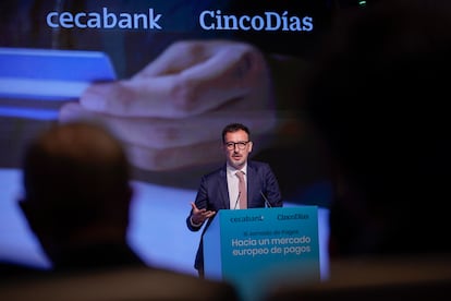 Francisco Rodríguez Fernández, director de estudios financieros de Funcas, durante su intervención en la III Jornada de Pagos Cecabank.