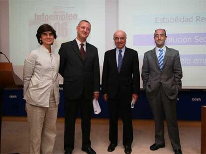 María Benjumea, Jesús Caldera, Francisco González y Salvador Aragón, en la presentación de Infoempleo.